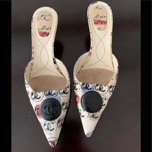 CHANEL kitten heel mules
